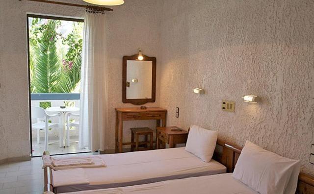 Fevro Hotel Agia Galini Chambre photo