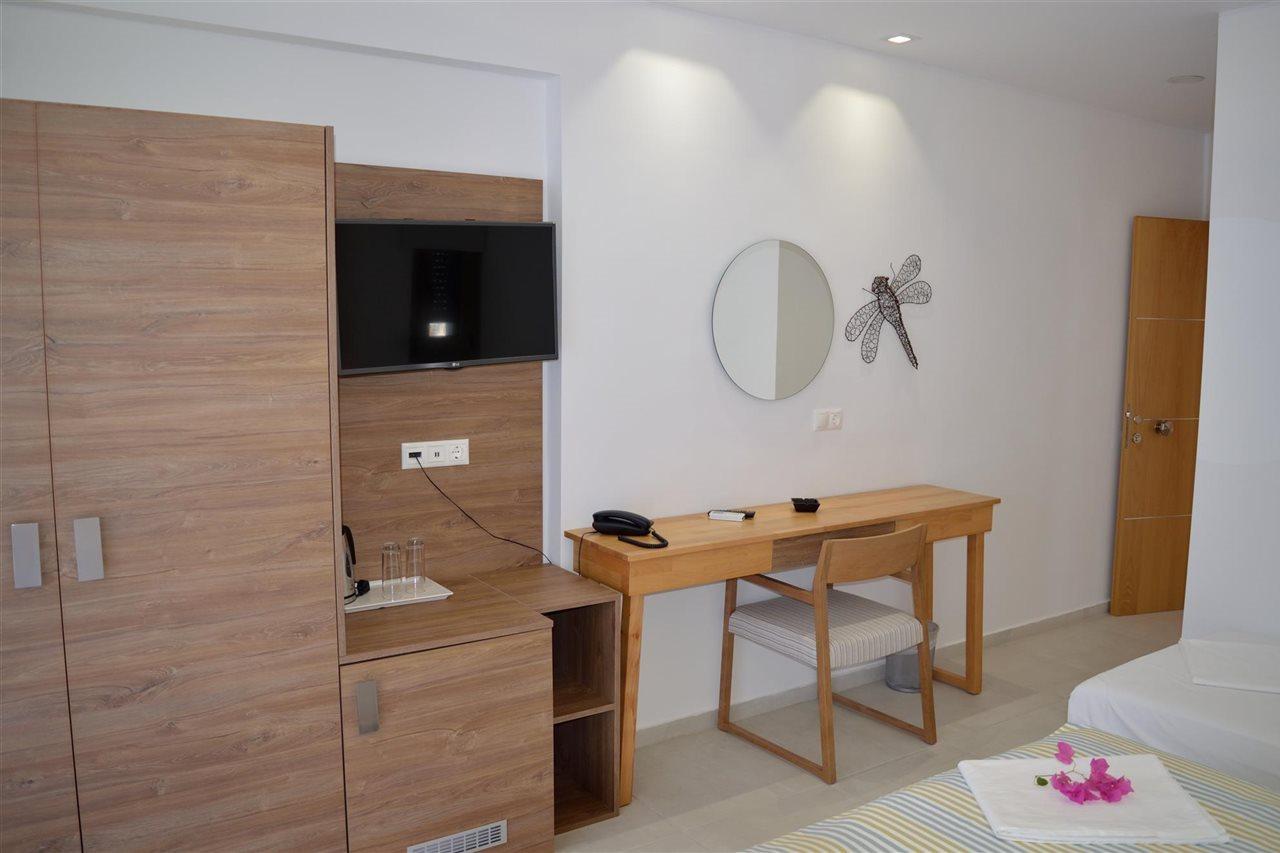 Fevro Hotel Agia Galini Extérieur photo