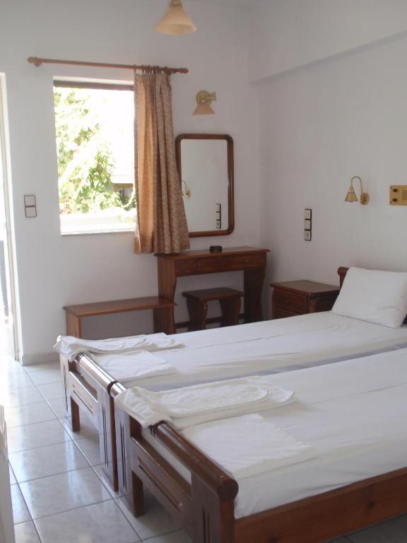 Fevro Hotel Agia Galini Chambre photo