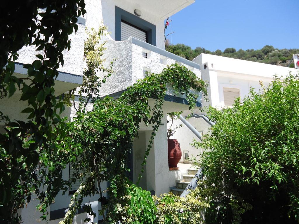 Fevro Hotel Agia Galini Extérieur photo