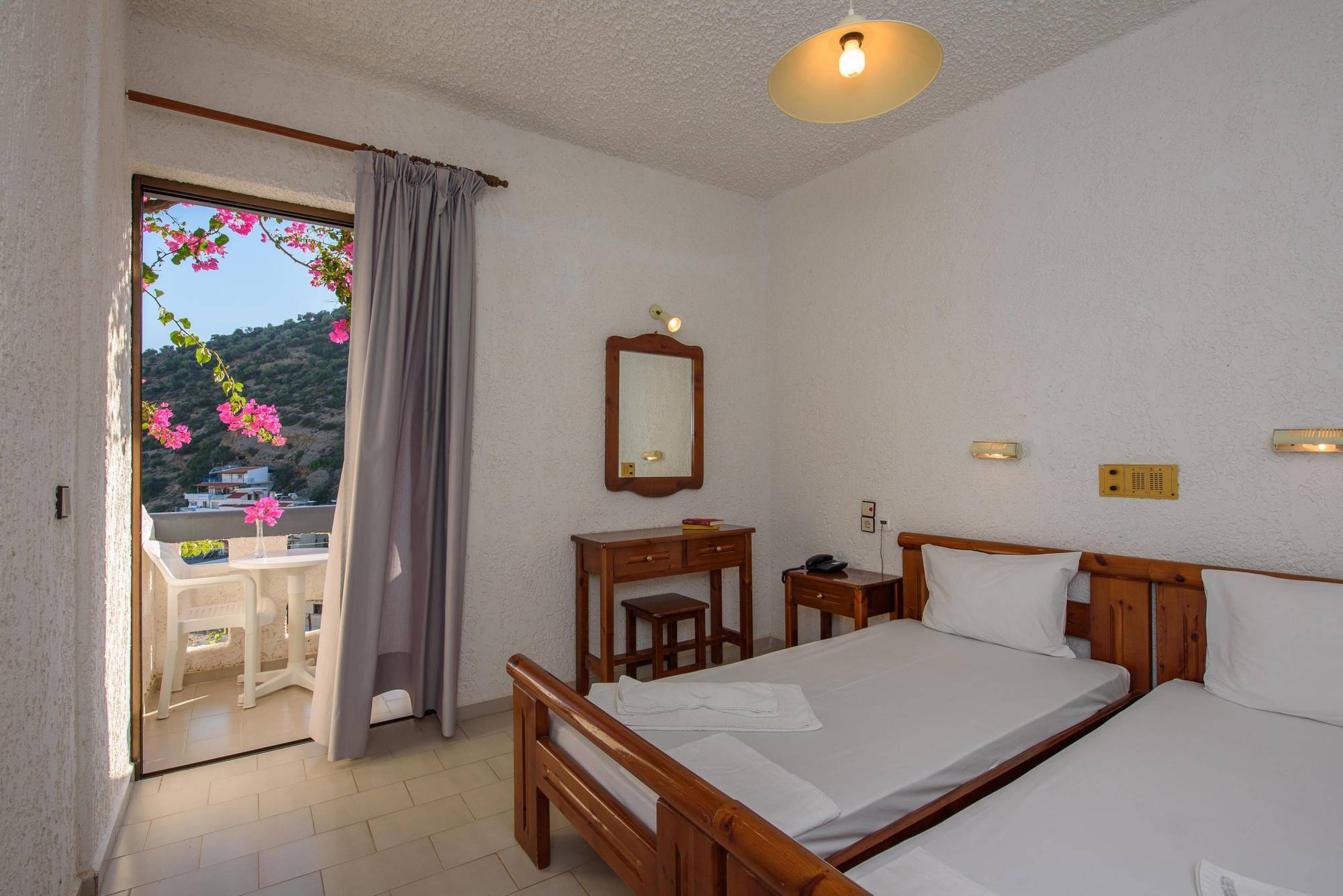 Fevro Hotel Agia Galini Extérieur photo