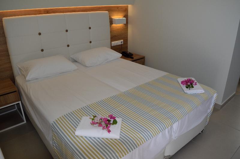 Fevro Hotel Agia Galini Extérieur photo